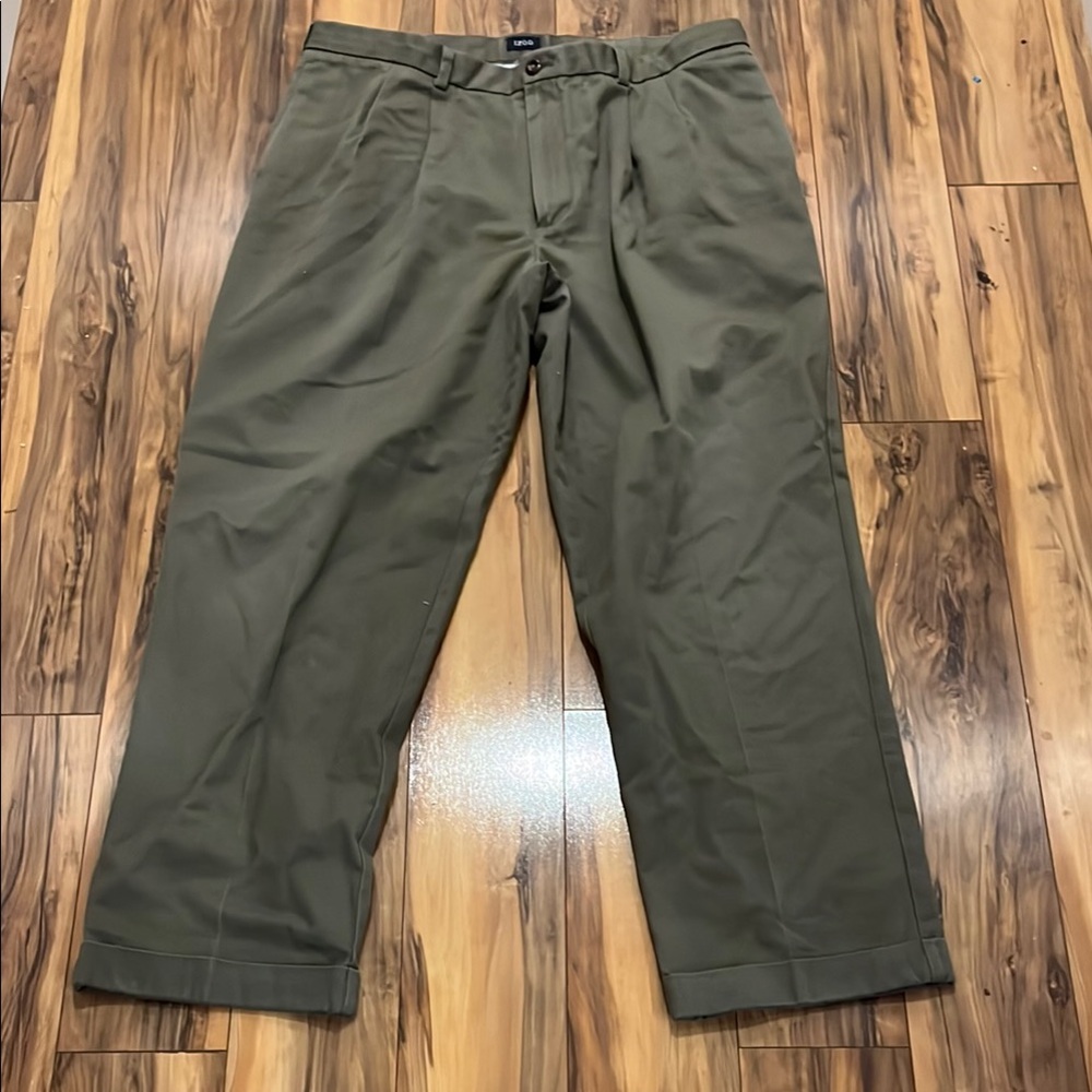 Izod Men’s Cuffed Green Dress Pants